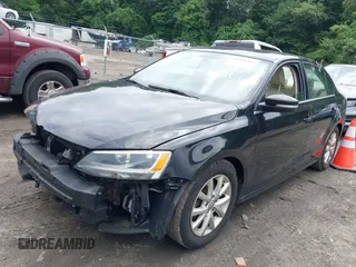 2014 Volkswagen Jetta SE с VIN 3VWD17AJ7EM370619, выставлен на аукционе IAAI как лот 42668263 с пробегом 102 336 миль миль и . История ставок и продаж доступна на DreamBid. Изображение 2.
