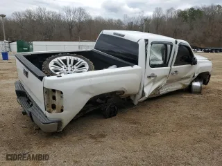 2010 Chevrolet Silverado 1500 LT with VIN 3GCRKSE38AG116530, listed as a Copart auction lot 44000555 with 236,465 mi miles and Salvage Title. Bid and sale history available at carsss.com. Image 3.