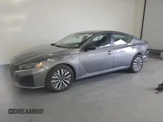 2024 Nissan Altima 2.5 SV with VIN 1N4BL4DV2RN383880, listed as a Copart auction lot 53808725 with 31,211 mi miles and Clean Title. Bid and sale history available at carsss.com. Image 1.