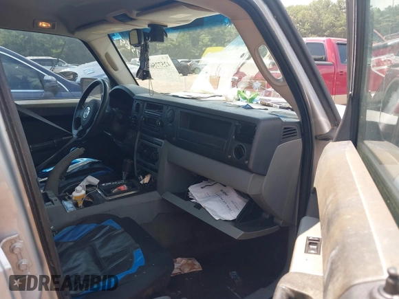 2006 Jeep Commander with VIN 1J8HH48N16C156972, listed as a IAAI auction lot 42577569 with Not provided miles and . Bid and sale history available at DreamBid. Image 5.