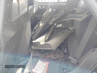 2013 Ford Police Interceptor Utility z VIN 1FM5K8AR6DGA63897, wystawiony jako IAAI lot #41855311 z przebiegiem Nie podano mil oraz . Historia ofert i sprzedaży dostępna na DreamBid. Obrazek 8.