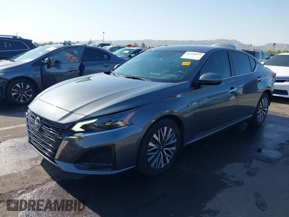 2023 Nissan Altima SV z VIN 1N4BL4DV3PN353476, wystawiony jako IAAI lot #42259077 z przebiegiem 26 201 mil mil oraz . Historia ofert i sprzedaży dostępna na DreamBid. Obrazek 18.