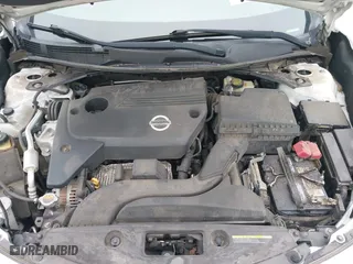 2015 Nissan Altima 2.5 S with VIN 1N4AL3AP2FC476885, listed as a IAAI auction lot 41917690 with 147,345 mi miles. Bid and sale history available at carsss.com. Image 10.