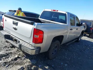 2013 Chevrolet Silverado 1500 LT with VIN 3GCPCSE08DG275451, listed as a IAAI auction lot 41587909 with 130,397 mi miles and . Bid and sale history available at DreamBid. Image 4.