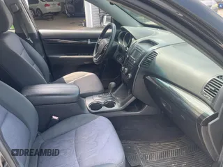 2013 Kia Sorento LX with VIN 5XYKTCA65DG324775, listed as a Copart auction lot 63433705 with 128,031 mi miles and Clean title. Bid and sale history available at DreamBid. Image 5.