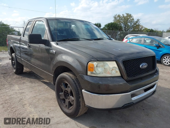 2006 Ford F-150 STX z VIN 1FTRX12W86NA01130, wystawiony jako IAAI lot #41690557 z przebiegiem 261 315 mil mil oraz . Historia ofert i sprzedaży dostępna na DreamBid. Obrazek 1.