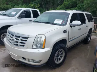 2007 Cadillac Escalade ESV с VIN 1GYFK66847R416492, выставлен на аукционе IAAI как лот 42285359 с пробегом 226 787 миль миль и . История ставок и продаж доступна на DreamBid. Изображение 2.