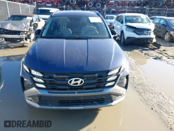 2025 Hyundai Tucson SEL with VIN 5NMJB3DE0SH450000, listed as a IAAI auction lot 41617283 with 6,920 mi miles. Bid and sale history available at carsss.com. Image 12.