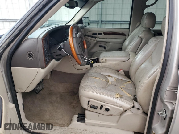 2004 Cadillac Escalade z VIN 1GYEK63N54R209580, wystawiony jako Copart lot #49818065 z przebiegiem 198 789 mil mil oraz Szkoda całkowita • Salvage title. Historia ofert i sprzedaży dostępna na DreamBid. Obrazek 7.