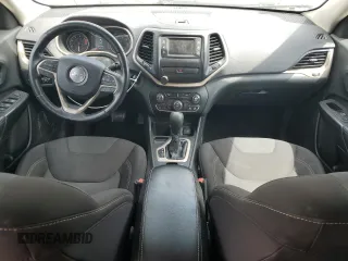 2016 Jeep Cherokee Altitude with VIN 1C4PJLCB4GW216385, listed as a Copart auction lot 57459925 with 154,521 mi miles and Clean title. Bid and sale history available at DreamBid. Image 8.