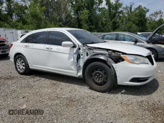 2014 Chrysler 200 LX with VIN 1C3CCBAB6EN206096, listed as a Copart auction lot 53187895 with 196,951 mi miles and Salvage Title. Bid and sale history available at carsss.com. Image 4.