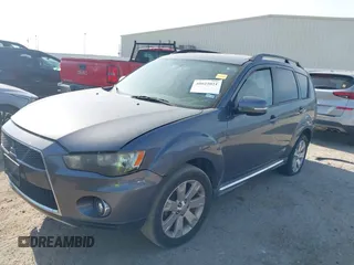 2011 Mitsubishi Outlander SE z VIN JA4AS3AWXBU022418, wystawiony jako IAAI lot #40025021 z przebiegiem 188 695 mil mil oraz . Historia ofert i sprzedaży dostępna na DreamBid. Obrazek 2.