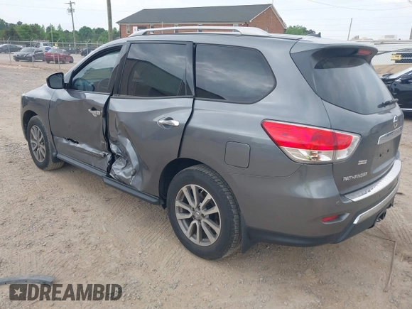 2016 Nissan Pathfinder Platinum with VIN 5N1AR2MN0GC604535, listed as a IAAI auction lot 42128203 with 119,722 mi miles and . Bid and sale history available at DreamBid. Image 3.