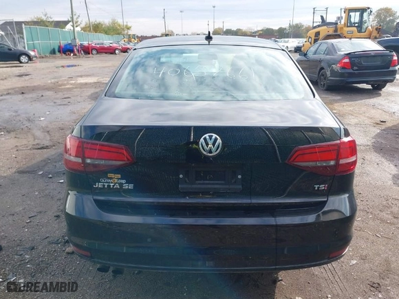 2018 Volkswagen Jetta 1.4T SE with VIN 3VWDB7AJ8JM240887, listed as a IAAI auction lot 40657661 with 76,568 mi miles. Bid and sale history available at carsss.com. Image 16.