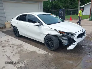 2020 Kia Forte LXS z VIN 3KPF24AD4LE260944, wystawiony jako IAAI lot #42448320 z przebiegiem 73 498 mil mil oraz . Historia ofert i sprzedaży dostępna na DreamBid. Obrazek 1.