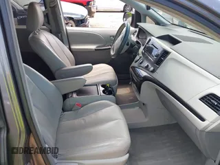 2011 Toyota Sienna LE AAS с VIN 5TDKK3DC9BS004718, выставлен на аукционе IAAI как лот 42602726 с пробегом 172 133 миль миль и . История ставок и продаж доступна на DreamBid. Изображение 5.