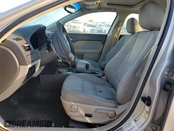 2010 Ford Fusion SE with VIN 3FAHP0HA7AR392266, listed as a Copart auction lot 76680094 with 119,925 mi miles and Salvage Title. Bid and sale history available at DreamBid. Image 7.