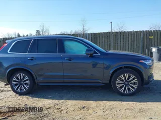 2022 Volvo XC90 Momentum with VIN YV4A22PK4N1804480, listed as a IAAI auction lot 41500901 with 31,539 mi miles. Bid and sale history available at carsss.com. Image 13.