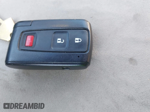 2005 Toyota Prius with VIN JTDKB20U453040279, listed as a IAAI auction lot 41335444 with 204,689 mi miles and . Bid and sale history available at DreamBid. Image 11.