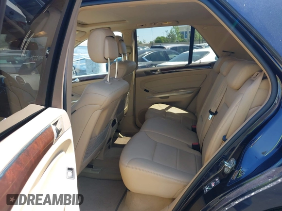 2011 Mercedes-Benz M 350 z VIN 4JGBB2FB7BA685002, wystawiony jako IAAI lot #42217629 z przebiegiem 129 207 mil mil oraz . Historia ofert i sprzedaży dostępna na DreamBid. Obrazek 8.