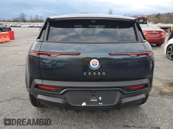 2023 Fisker Ocean Ultra z VIN VCF1UBU25PG008967, wystawiony jako Copart lot #87314004 z przebiegiem Nie podano mil oraz Tytuł czysty. Historia ofert i sprzedaży dostępna na DreamBid. Obrazek 6.