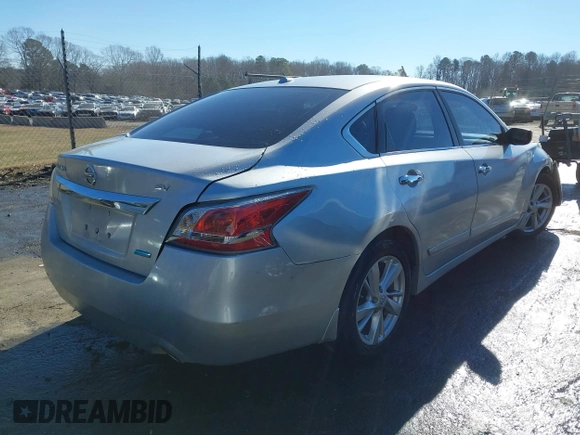 2014 Nissan Altima S with VIN 1N4AL3AP2EC402123, listed as a IAAI auction lot 41350287 with 146,305 mi miles and . Bid and sale history available at DreamBid. Image 4.
