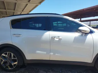 2022 Kia Sportage EX with VIN KNDPN3AC3N7996127, listed as a IAAI auction lot 42165035 with 35,370 mi miles and . Bid and sale history available at DreamBid. Image 13.