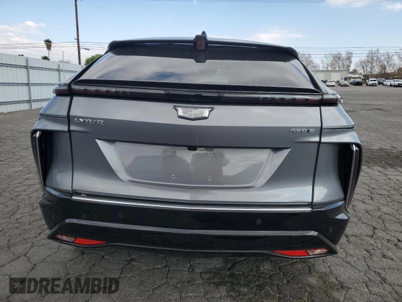 2023 Cadillac LYRIQ RWD Luxury z VIN 1GYKPMRK9PZ001115, wystawiony jako Copart lot #88924135 z przebiegiem 32 114 mil mil oraz Szkoda całkowita • Salvage title. Historia ofert i sprzedaży dostępna na DreamBid. Obrazek 6.