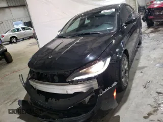 2016 Chrysler 200 S z VIN 1C3CCCBB3GN178183, wystawiony jako Copart lot #86161394 z przebiegiem 28 113 mil mil oraz Szkoda całkowita • Salvage title. Historia ofert i sprzedaży dostępna na DreamBid. Obrazek 5.
