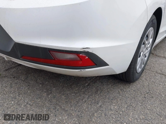 2020 Hyundai Elantra SE with VIN 5NPD74LF4LH622614, listed as a IAAI auction lot 42057862 with 62,826 mi miles. Bid and sale history available at carsss.com. Image 6.