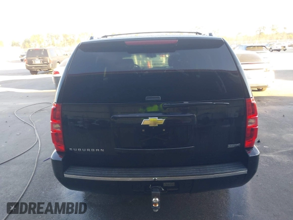 2010 Chevrolet Suburban LTZ with VIN 1GNUKKE37AR188966, listed as a IAAI auction lot 41833988 with 215,922 mi miles. Bid and sale history available at carsss.com. Image 16.