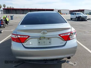 2017 Toyota Camry XLE with VIN 4T1BF1FK8HU318616, listed as a IAAI auction lot 41774231 with 201,112 mi miles. Bid and sale history available at carsss.com. Image 17.