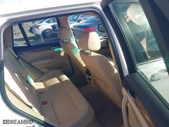 2011 BMW X3 28i with VIN 5UXWX5C52BLK59471, listed as a IAAI auction lot 41245998 with 216,204 mi miles. Bid and sale history available at carsss.com. Image 8.