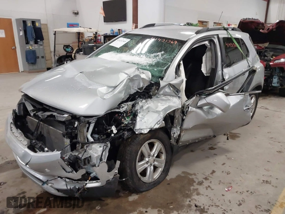 2019 Chevrolet Trax LT with VIN 3GNCJPSB8KL294102, listed as a IAAI auction lot 41431369 with Not Provided miles. Bid and sale history available at carsss.com. Image 2.
