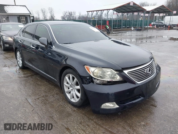 2007 Lexus LS 460 with VIN JTHBL46F675008702, listed as a IAAI auction lot 41574370 with 170,609 mi miles. Bid and sale history available at carsss.com. Image 1.