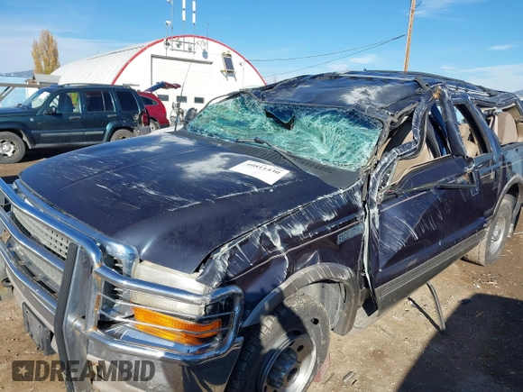 2001 Ford Excursion Limited с VIN 1FMNU43S11EB30853, выставлен на аукционе IAAI как лот 40811430 с пробегом 160 527 миль миль и . История ставок и продаж доступна на DreamBid. Изображение 6.