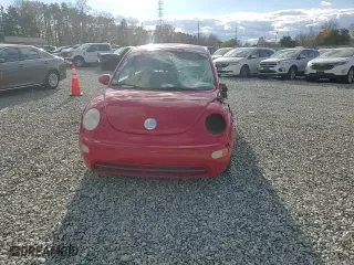 2005 Volkswagen New Beetle Coupe GL with VIN 3VWBK31C25M411138, listed as a Copart auction lot 81257144 with 119,906 mi miles and Salvage Title. Bid and sale history available at carsss.com. Image 11.