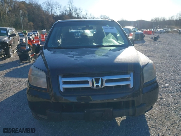 2007 Honda Pilot LX with VIN 5FNYF18177B017068, listed as a IAAI auction lot 41844268 with 164,145 mi miles. Bid and sale history available at carsss.com. Image 12.