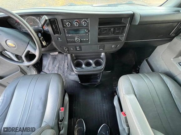 2017 Chevrolet Express Cargo Van with VIN 1GCWGAFFXH1119347, listed as a Copart auction lot 46950255 with 261,808 mi miles and Clean Title. Bid and sale history available at carsss.com. Image 9.