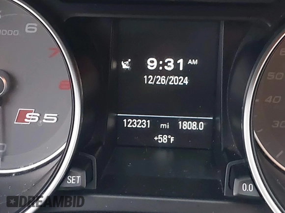 2015 Audi S5 Premium Plus with VIN WAUCGAFR0FA060672, listed as a IAAI auction lot 41183272 with 123,231 mi miles. Bid and sale history available at carsss.com. Image 15.