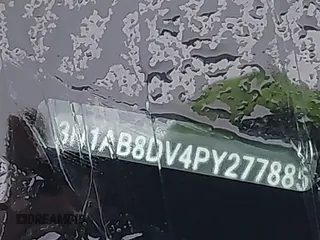 2023 Nissan Sentra SR z VIN 3N1AB8DV4PY277885, wystawiony jako IAAI lot #41553949 z przebiegiem 21 433 mil mil oraz . Historia ofert i sprzedaży dostępna na DreamBid. Obrazek 18.