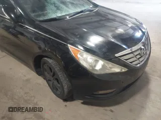 2011 Hyundai Sonata SE with VIN 5NPEC4AC9BH045845, listed as a IAAI auction lot 41581356 with 214,158 mi miles. Bid and sale history available at carsss.com. Image 6.