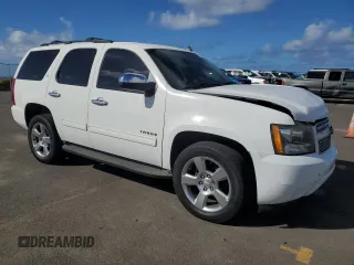 2013 Chevrolet Tahoe LT z VIN 1GNSCBE09DR236224, wystawiony jako Copart lot #47346085 z przebiegiem 92 153 mil mil oraz Szkoda całkowita • Salvage title. Historia ofert i sprzedaży dostępna na DreamBid. Obrazek 4.