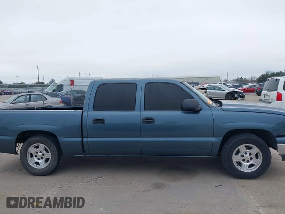 2006 Chevrolet Silverado 1500 LT1 with VIN 2GCEK13Z961322732, listed as a IAAI auction lot 41569252 with 306,896 mi miles. Bid and sale history available at carsss.com. Image 14.