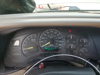 2001 Chevrolet Suburban LS with VIN 3GNEC16TX1G189524, listed as a Copart auction lot 47223945 with 193,201 mi miles and Salvage Title. Bid and sale history available at carsss.com. Image 9.