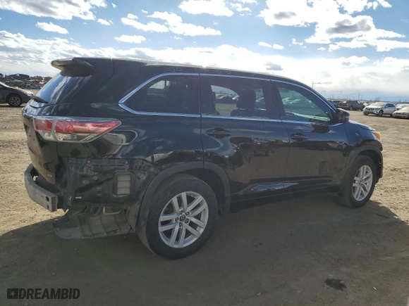 2016 Toyota Highlander LE with VIN 5TDBKRFH2GS330914, listed as a Copart auction lot 46844925 with 136,702 mi miles and Salvage Title. Bid and sale history available at carsss.com. Image 3.