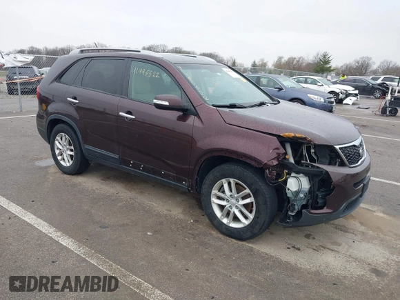 2015 Kia Sorento LX with VIN 5XYKTCA61FG568054, listed as a IAAI auction lot 41995522 with 229,631 mi miles. Bid and sale history available at carsss.com. Image 1.