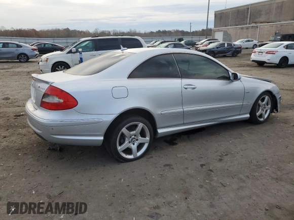 2007 Mercedes-Benz CLK-Class 5.5L with VIN WDBTJ72H77F212695, listed as a Copart auction lot 79744304 with 155,774 mi miles and Clean Title. Bid and sale history available at carsss.com. Image 3.