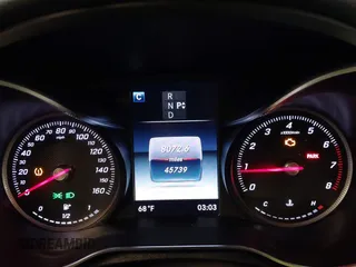 2018 Mercedes-Benz C 300 с VIN 55SWF4KB1JU249956, выставлен на аукционе IAAI как лот 42105746 с пробегом 45 739 миль миль и . История ставок и продаж доступна на DreamBid. Изображение 7.