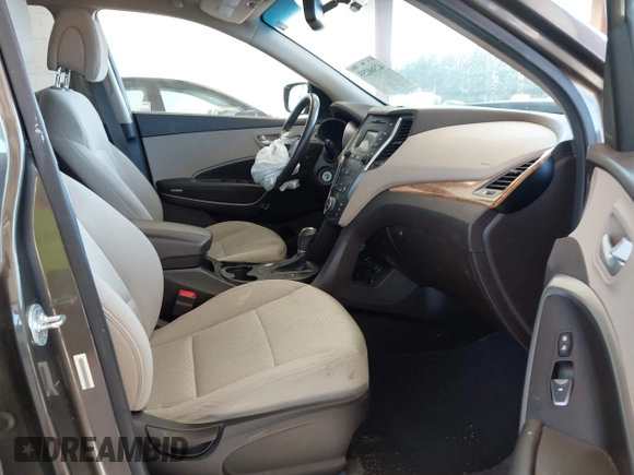 2014 Hyundai Santa Fe z VIN 5XYZUDLB0EG187192, wystawiony jako IAAI lot #42360255 z przebiegiem 154 607 mil mil oraz . Historia ofert i sprzedaży dostępna na DreamBid. Obrazek 5.